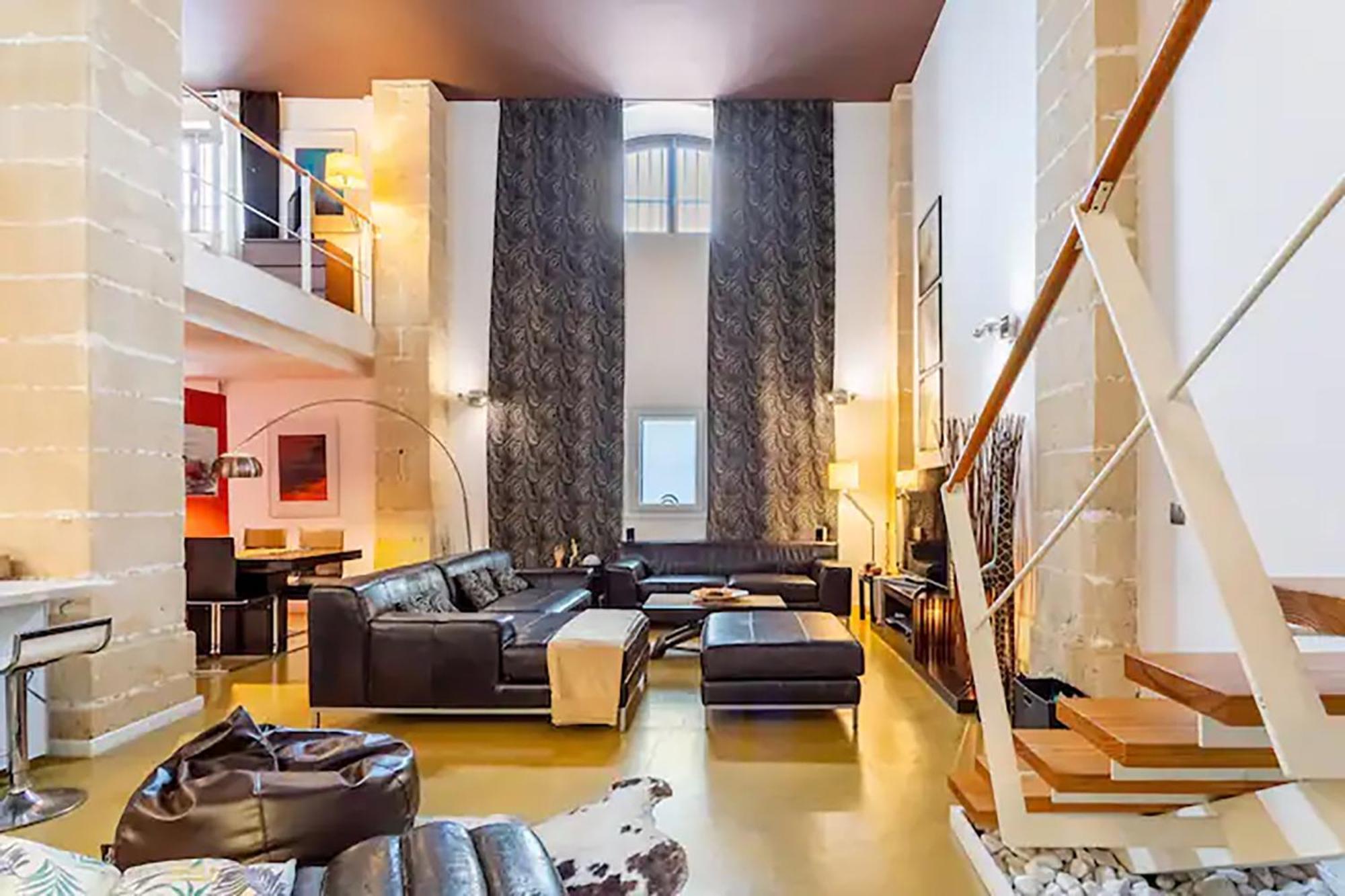 Apartamento Artqhost Jerez Huge Loft & Free Parking Jerez de la Frontera Exterior foto